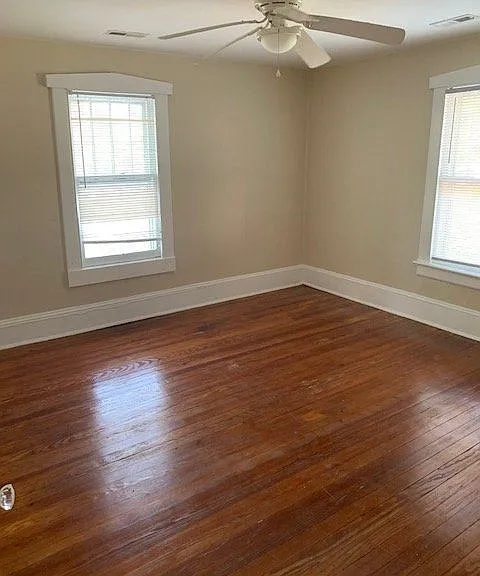 407 Biltmore St — Photo 11