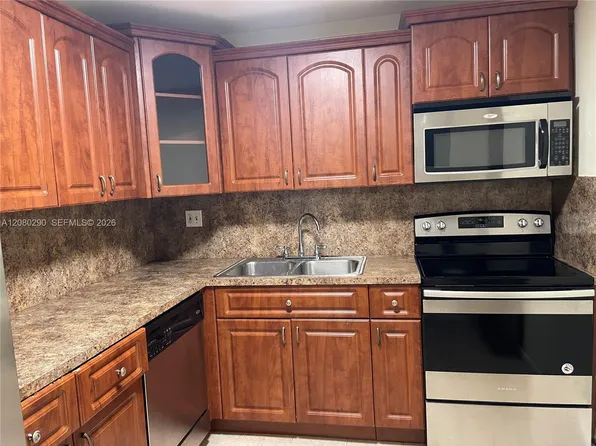 14150 SW 84th St APT 208-I, Miami, FL 33183