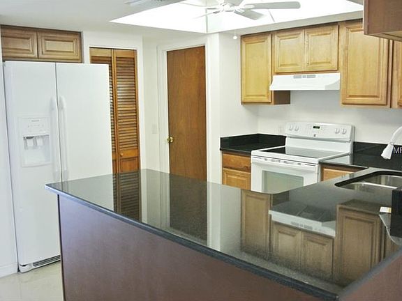 4th image of 10160 58th St