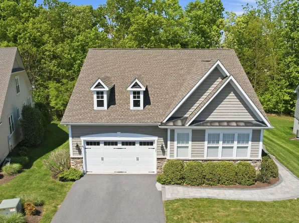 105 Turnstone Ln, Lake Frederick, VA 22630