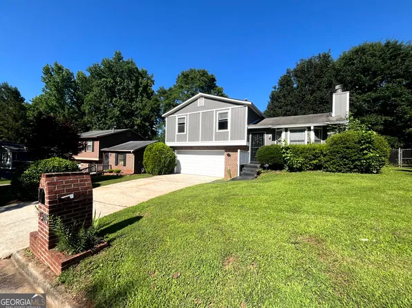 2306 Ramblewood Cir, Decatur, GA 30035