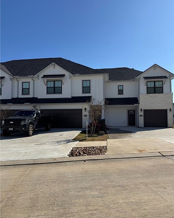 1st image of 2106 Jax Dr