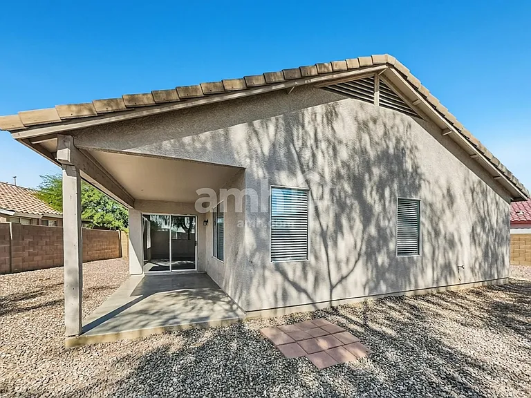 1505 S 81st Dr — Photo 16