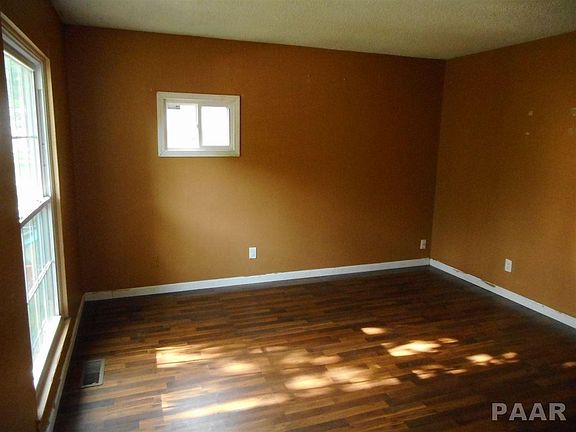 5th image of 5814 N Andover Ct