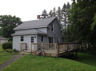 28 Chantilly Ave, North Adams, MA 01247