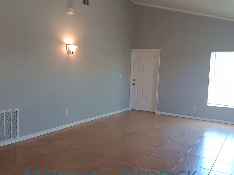 616 Santa Barbara Blvd — Photo 3