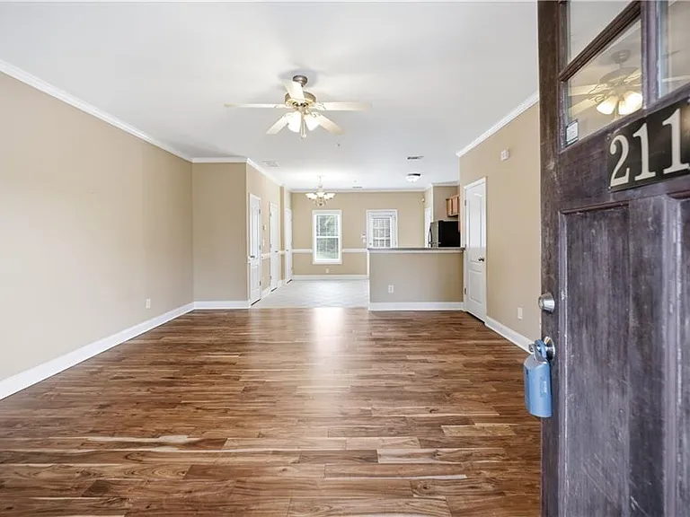 211 Oconee River Cir — Photo 4