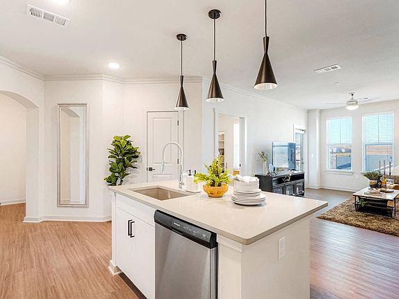 Talus Flats, Castle Rock, CO, Kitchen and Dining