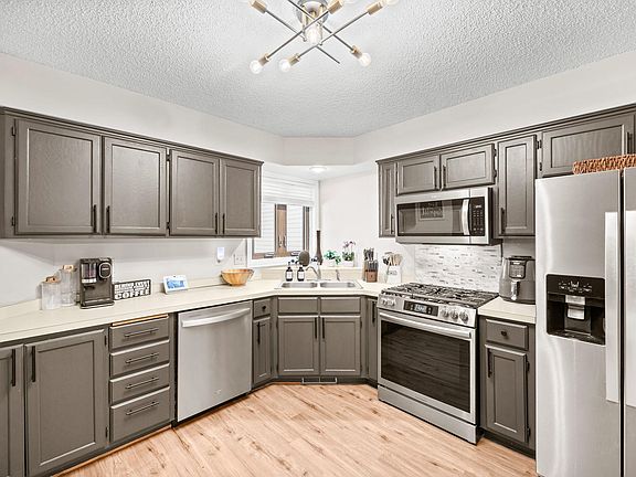 3rd image of 6419 Vera Cruz Ln N