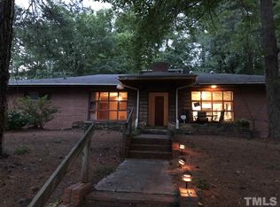 105 Pineland Cir, Raleigh, NC 27606