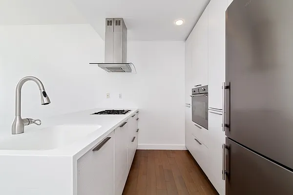 Sold by Compass | media 10