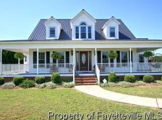 2761 Hayfield Rd, Wade, NC 28395