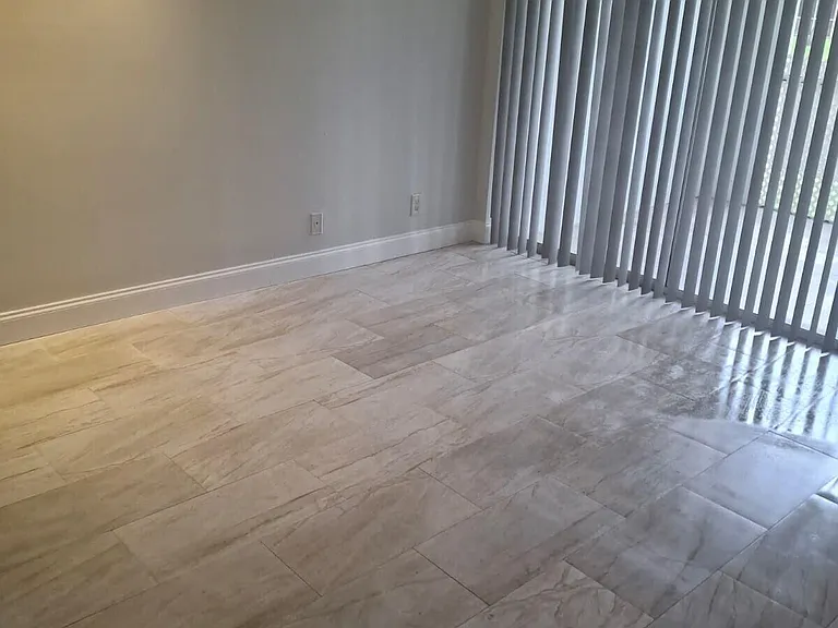 9833 Westview Dr #813 — Photo 4