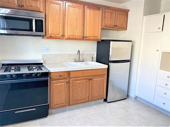 #216 - Kitchen