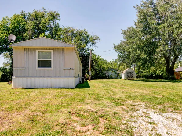 1105 S Golden Avenue, Springfield, MO 65802