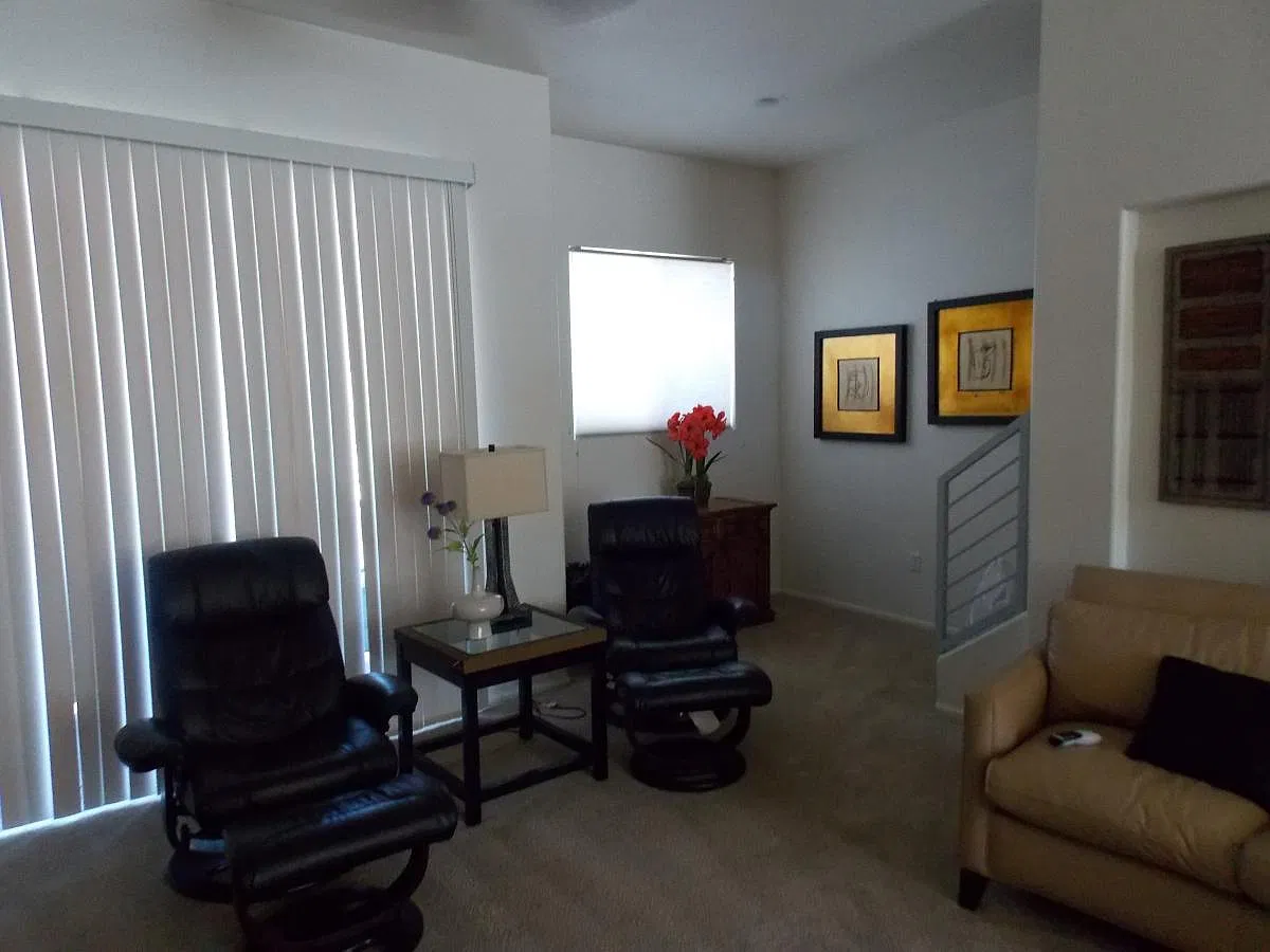 2 bed, 2.5 bath, 1700 sqft, $2,500 — Photo 4