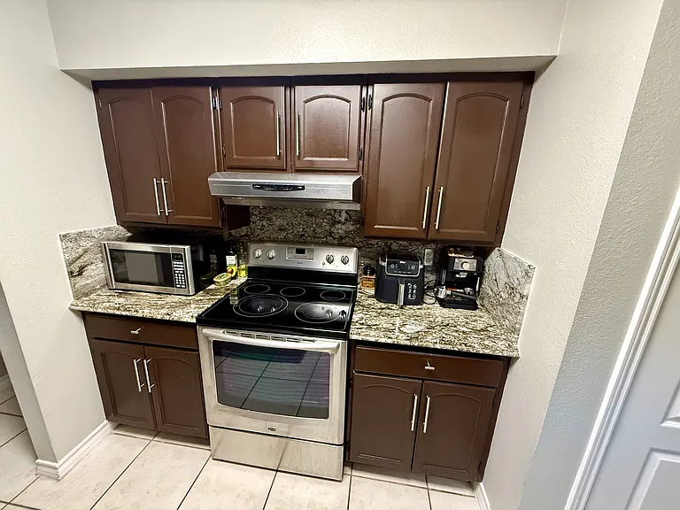 9819 Sweetwind Dr — Photo 9