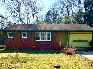 94 Lakeview Dr, Roberta, GA 31078