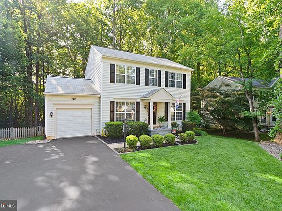4th image of 14879 Buttonwood Ct