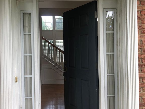 3rd image of 2404 Red Birch Dr