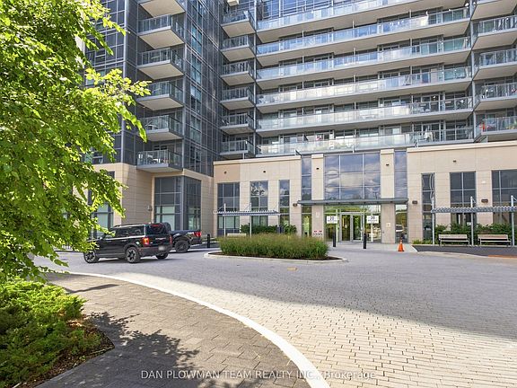 2nd image of 20 Meadowglen Pl #227