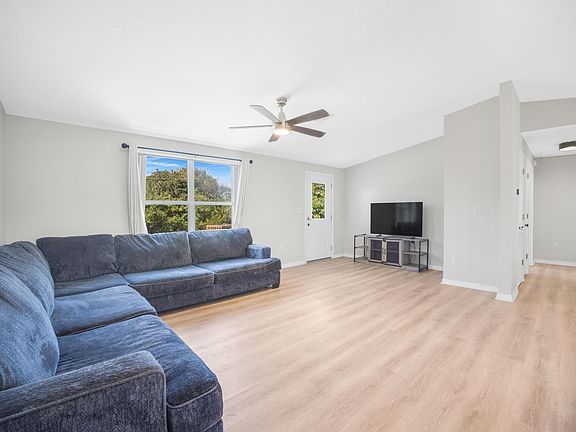 4th image of 326 Avenue A