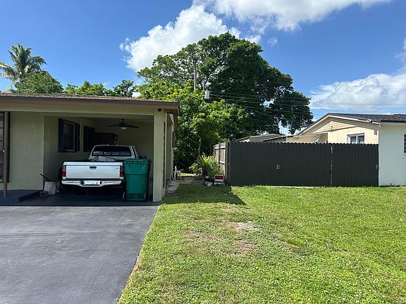 4th image of 400 NW 184th Terrace #400