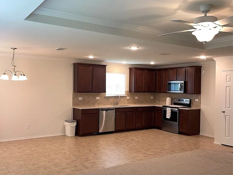 138 Waxberry Dr — Photo 7