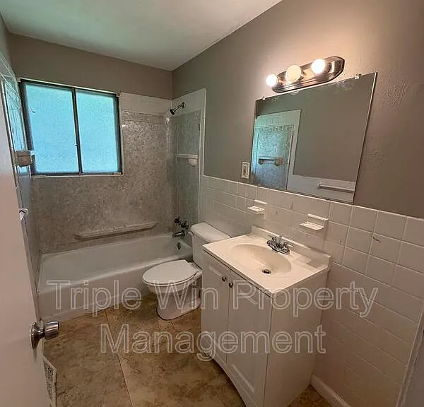 10329 Chesley Dr — Photo 21
