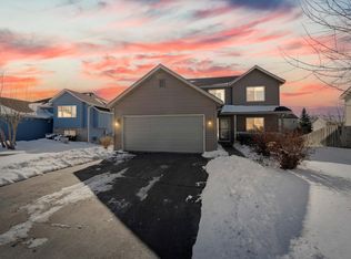 2998 Asarum Ct, Shakopee, MN 55379