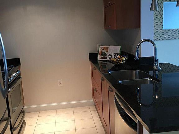 5th image of 2451 Midtown Ave #821