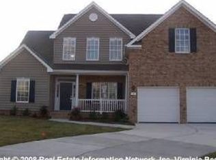 5 Hyde Park Ct, Hampton, VA 23669
