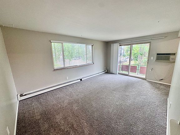 3rd image of 1020 Carr St #20-6