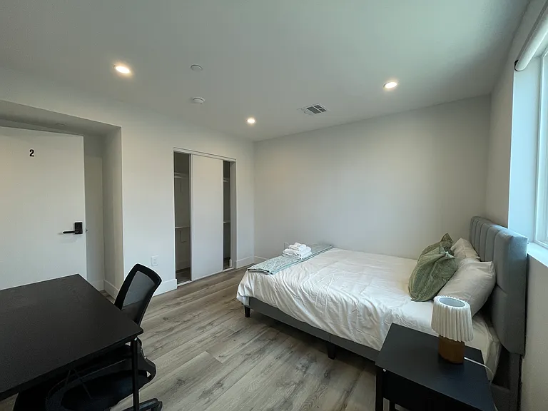 1377 W 36th Pl, Los Angeles, CA 90007 — Photo 17
