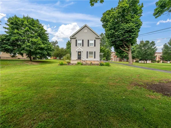 5941 New Hartford St, Wolcott, NY 14590