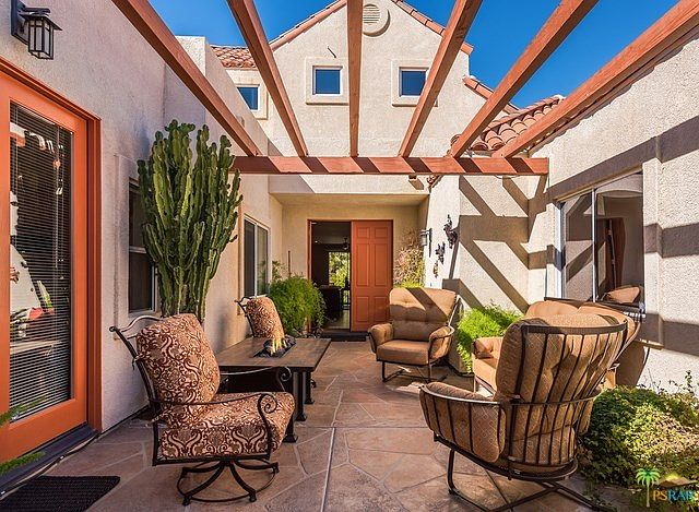 Front Courtyard With Separate Casita Entrance