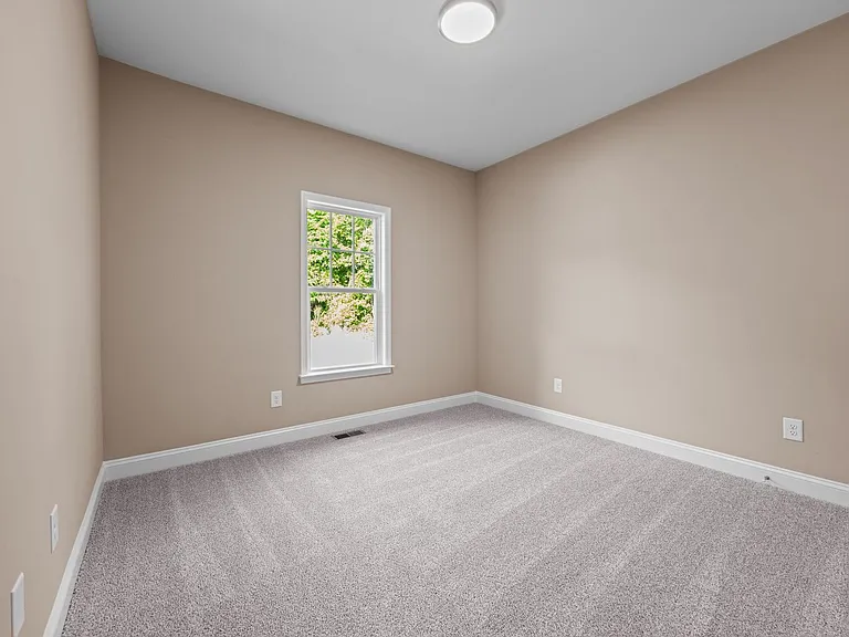 55 Leisure Ln — Photo 28