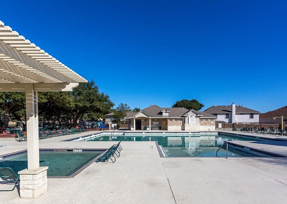 1st image of 2045 Saint Andrews Dr