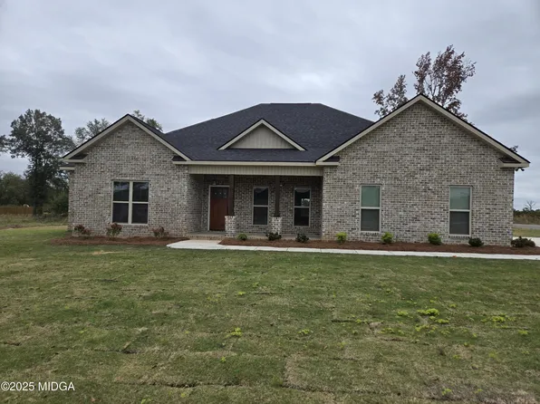 211 Serenity Ct, Byron, GA 31008