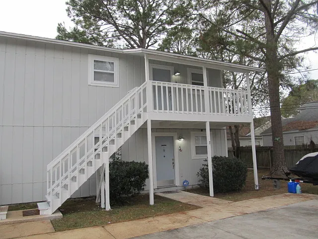 532 Schneider Dr #A — Photo 2