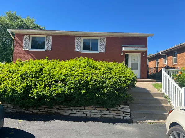 4805 Meadow Ln #B, Peoria, IL 61607