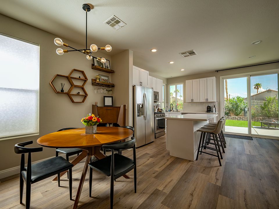 Dining Room & Kitchen

(2025)