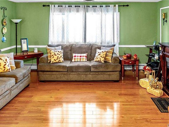 4th image of 19 Knight Ln