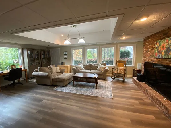 3645 High Green Dr, Marietta, GA 30068