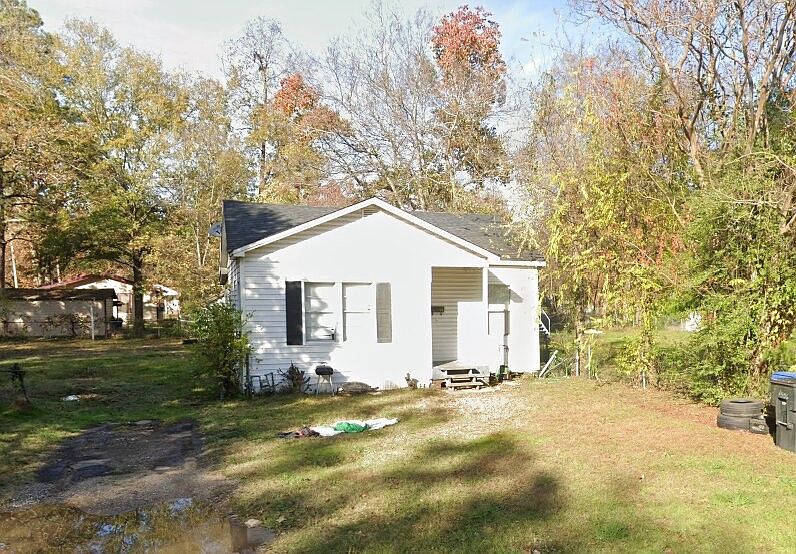 1st image of 1456 Camille St