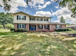 213 Devon Dr, Mauldin, SC 29662