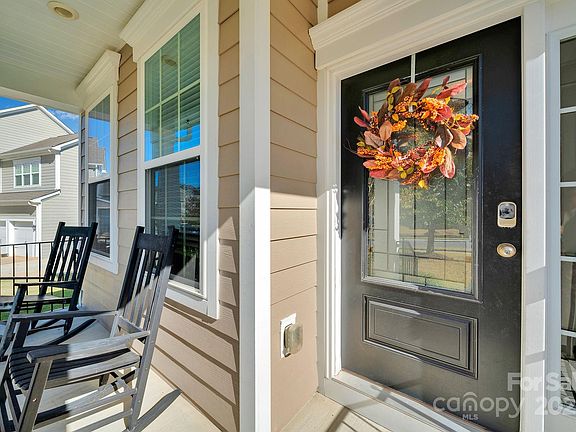 3rd image of 17147 Belmont Stakes Ln
