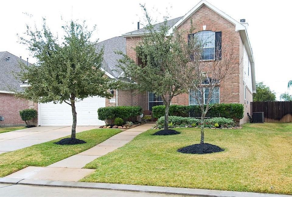 1st image of 12718 Robins Crest Dr