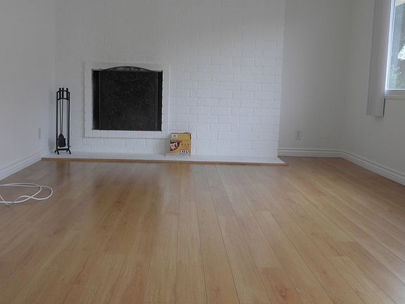 Living Room & Fireplace