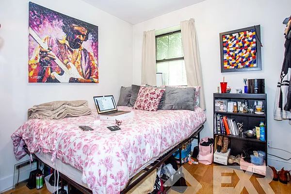 Rented by EXR | media 7